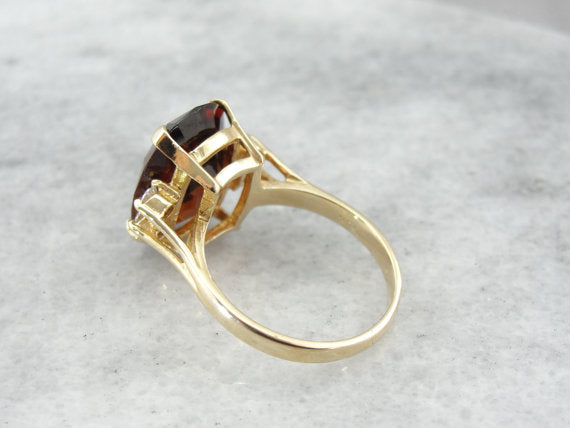 Classic Ring with Fine Hessonite Garnet and Diamonds