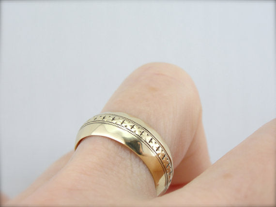 Vintage Romany Wide Hammered Pattern Ring