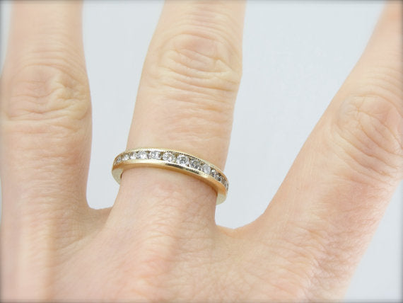 Diamond Unisex Wedding Band in Yellow Gold