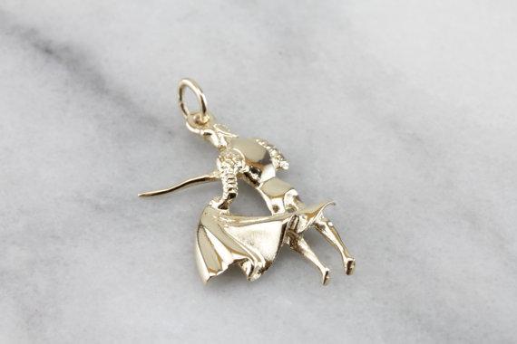 OLE! Handsome Matador Pendant in Yellow Gold