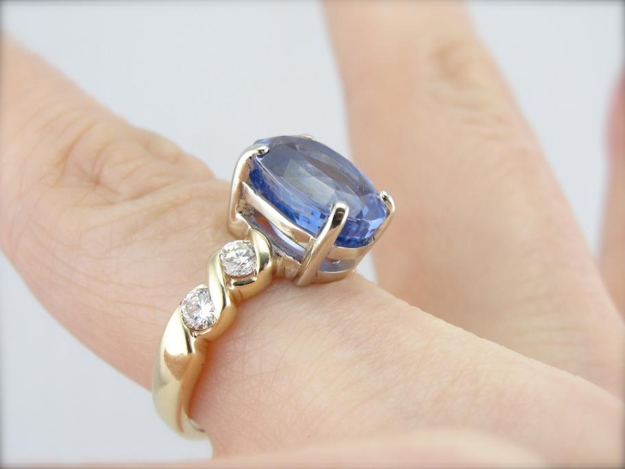 Important Ceylon Sapphire and Diamond Cocktail or Engagement Piece