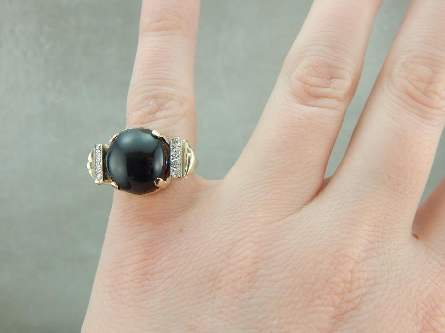 Rare Cat's Eye Spectrolite and Green Gold Retro Era Cocktail Ring