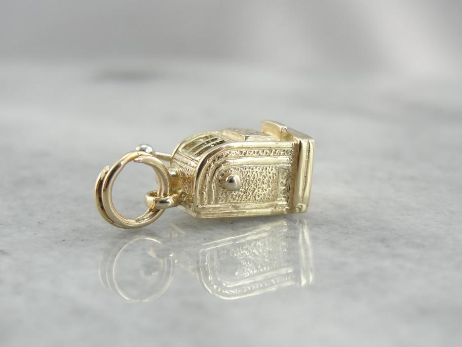 Vintage One Armed Bandit in Gold