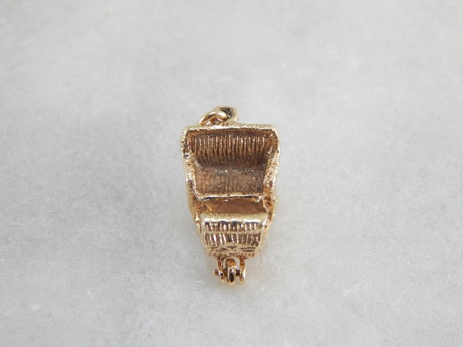 Vintage Yellow Gold Push Cart Charm