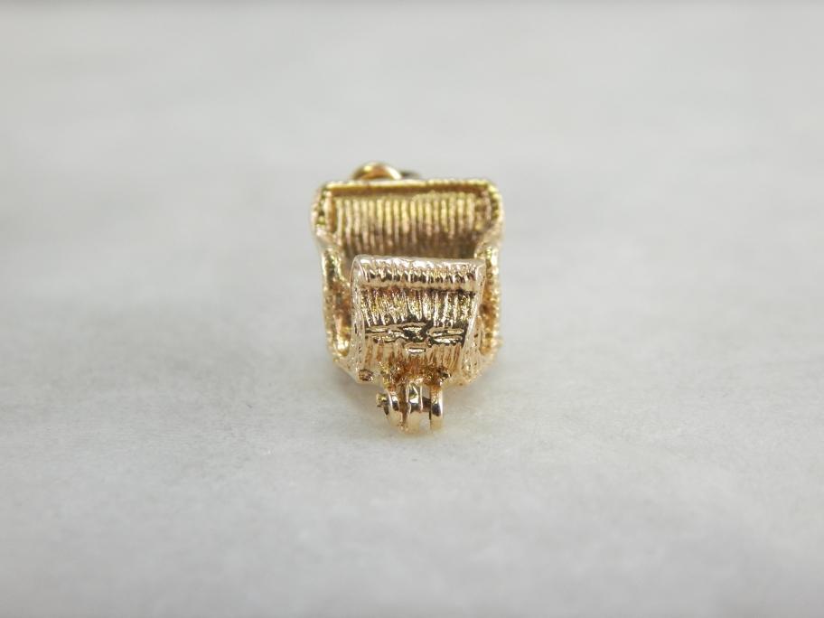 Vintage Yellow Gold Push Cart Charm