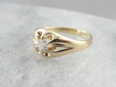 Vintage Belcher Set Engagement Ring in Gold and Diamond