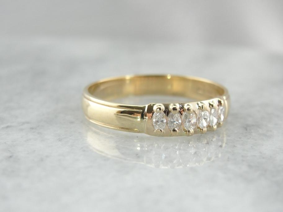 Five Oval Diamond and Yellow Gold Band