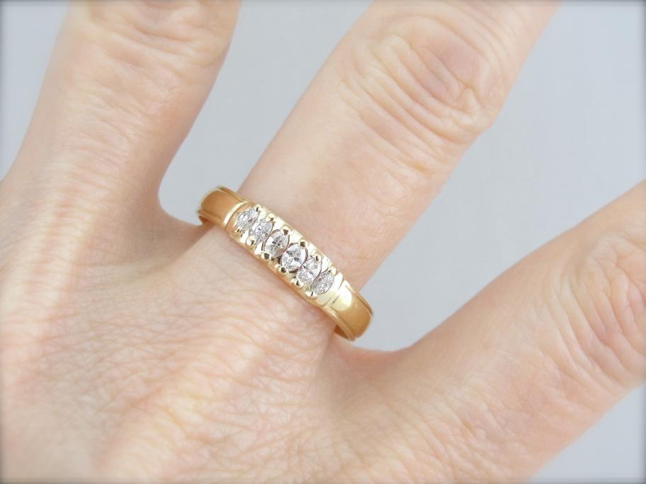Five Oval Diamond and Yellow Gold Band