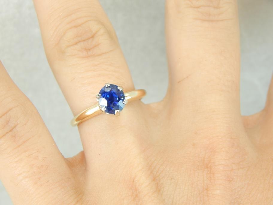 Classic Vintage Solitaire with Immaculate Ceylon Sapphire
